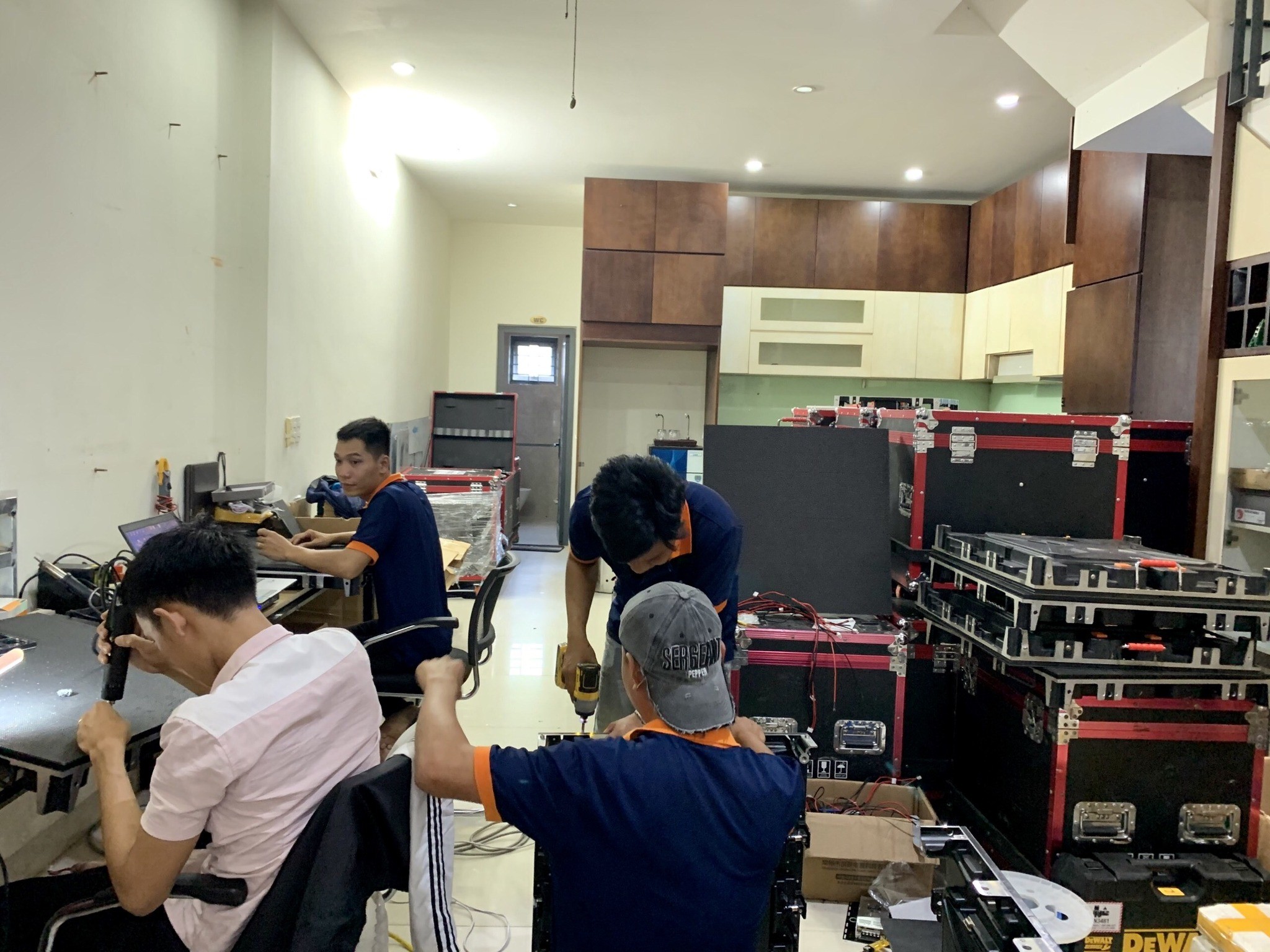 SỬA CHỮA MÀN HÌNH LED PHƯỚC SƠN 